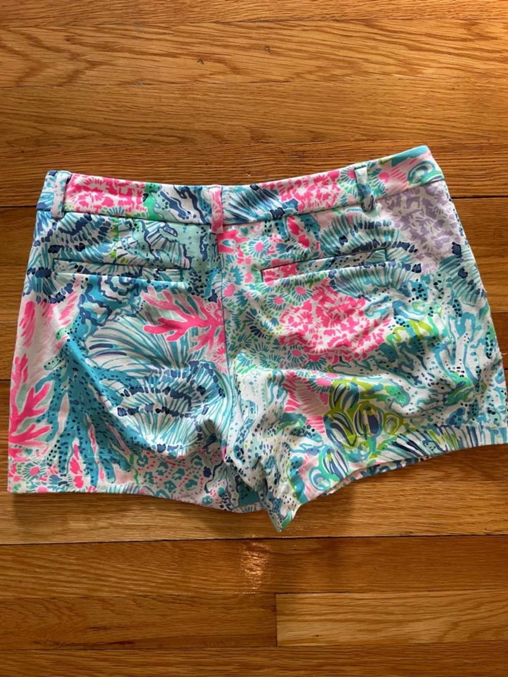 LILLY PULITZER CALLAHAN SHORTS SIZE 2